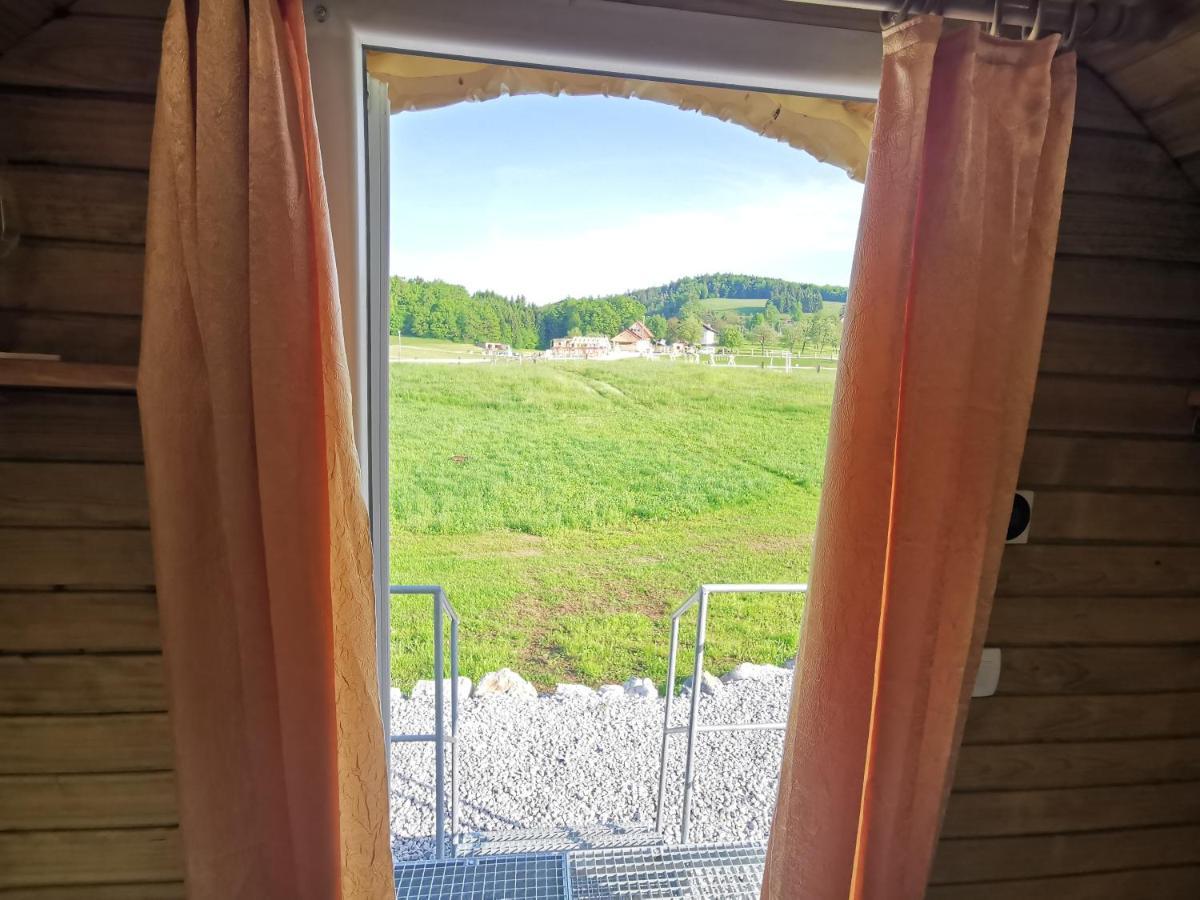 Hotel Cowboy'S Land Visnja Gora Exterior foto