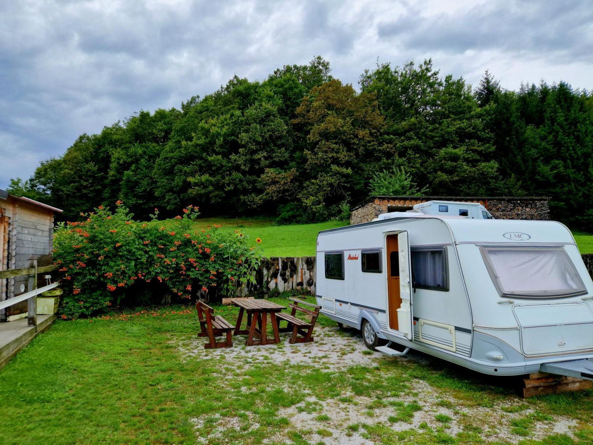 Hotel Cowboy'S Land Visnja Gora Exterior foto