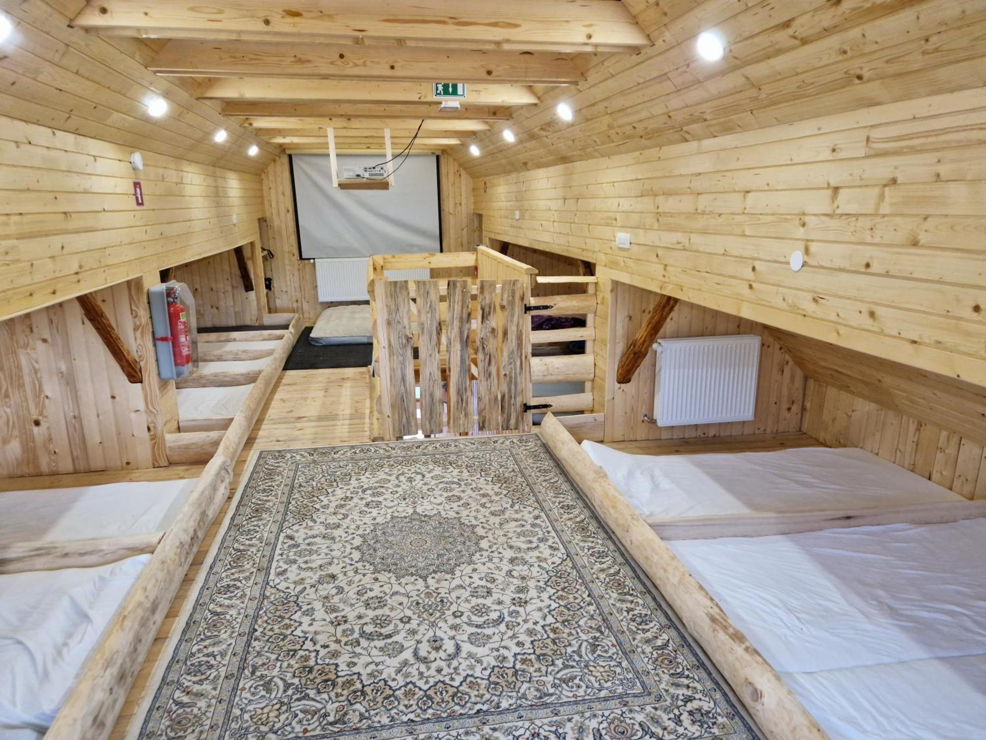 Hotel Cowboy'S Land Visnja Gora Exterior foto