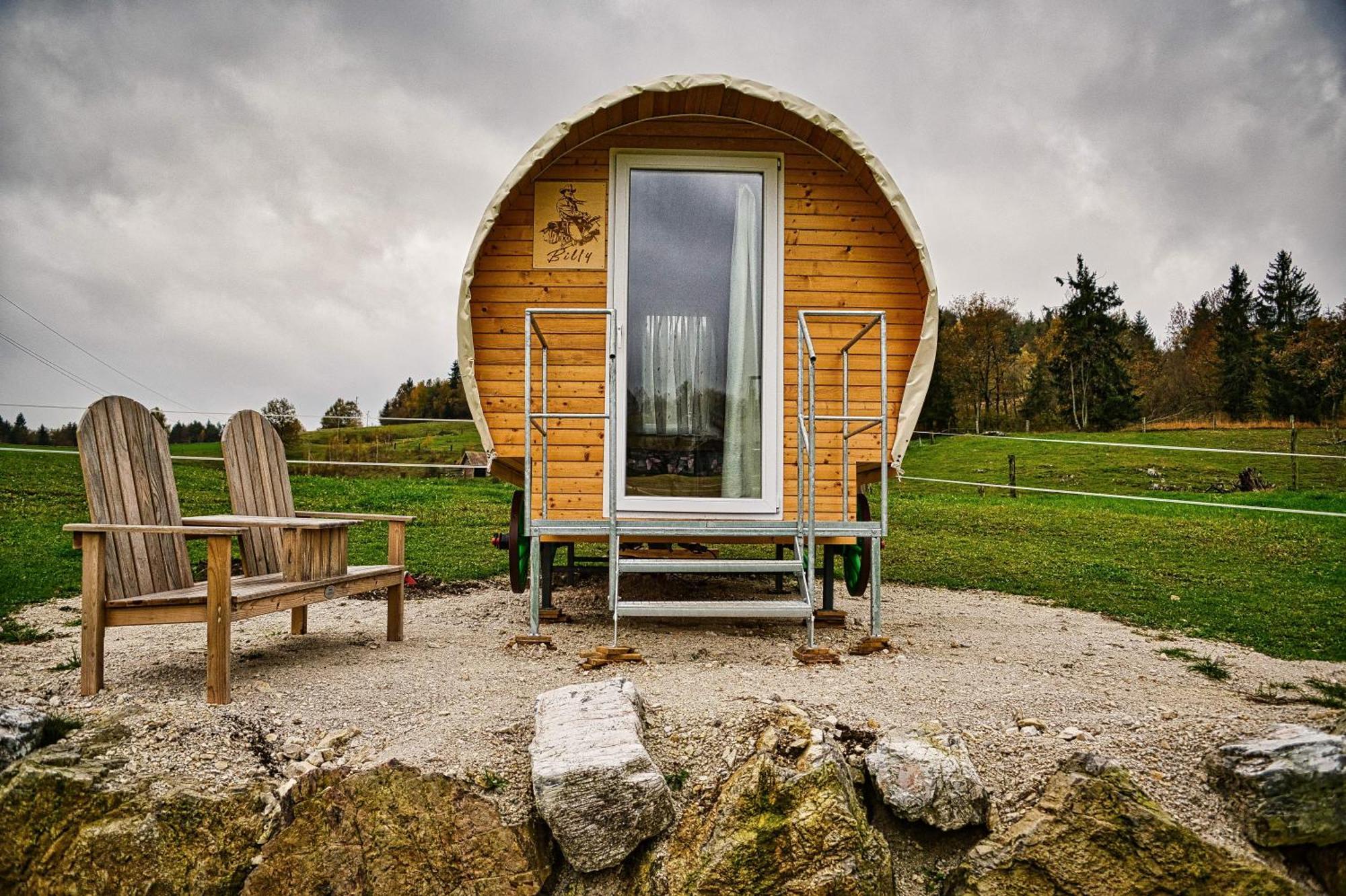 Hotel Cowboy'S Land Visnja Gora Exterior foto